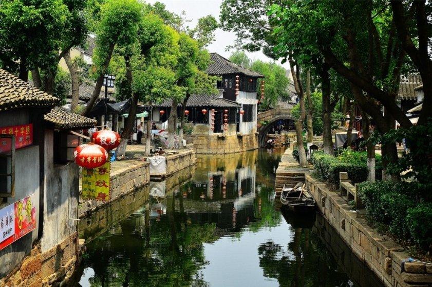 你最不喜欢哪个季节？游戏画面